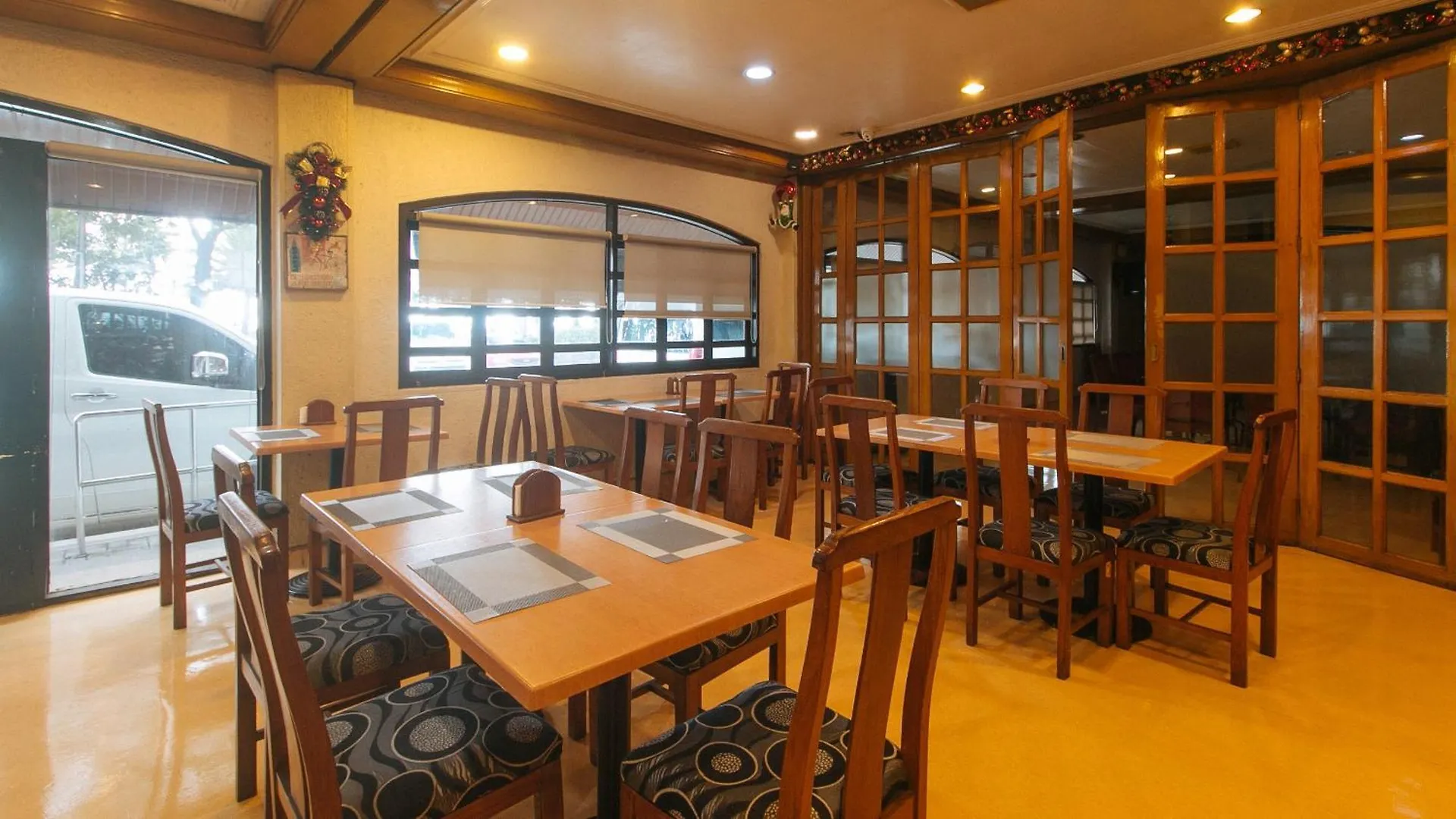 Aloha Hotel Roxas Boulevard Manila