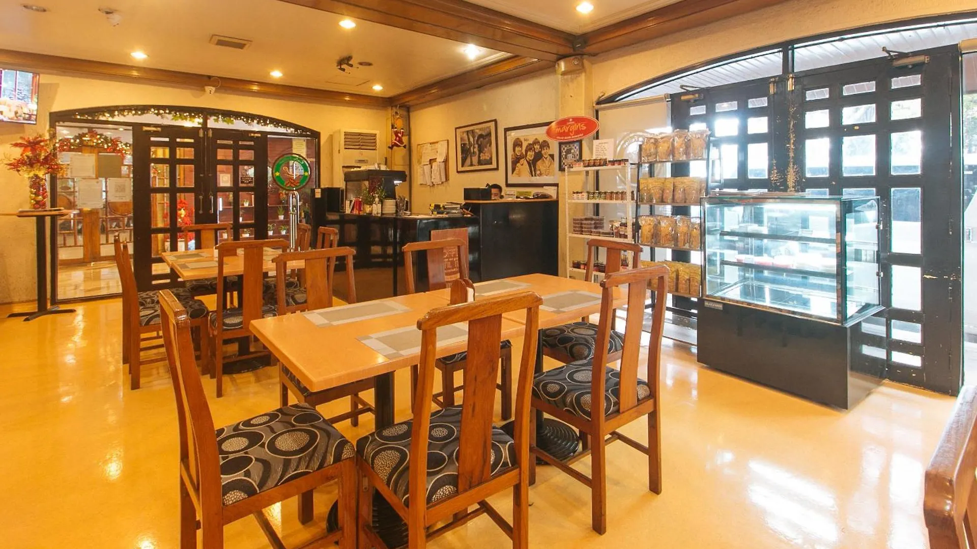 Aloha Hotel Roxas Boulevard Manila